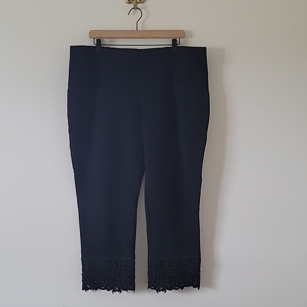 Chico's Black Ponte So Slimming Juliet Lace Hem Ankle Pants Size 18 - Picture 1 of 7